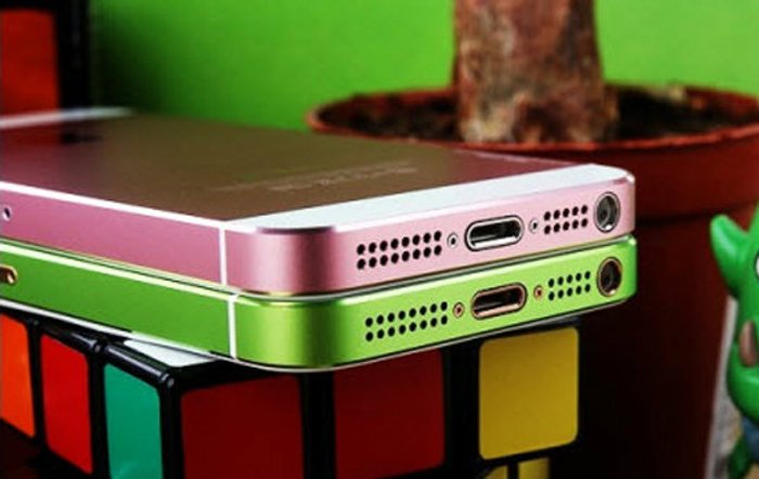 China Telecom ลงเพจพร้อมให้สั่งซื้อล่วงหน้า iPhone 5S และ 5C
