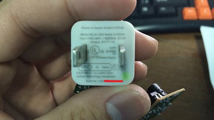 เงิบ!!! ซื้อ iPhone เครื่องศูนย์ แต่ได้ที่ชาร์จปลอม