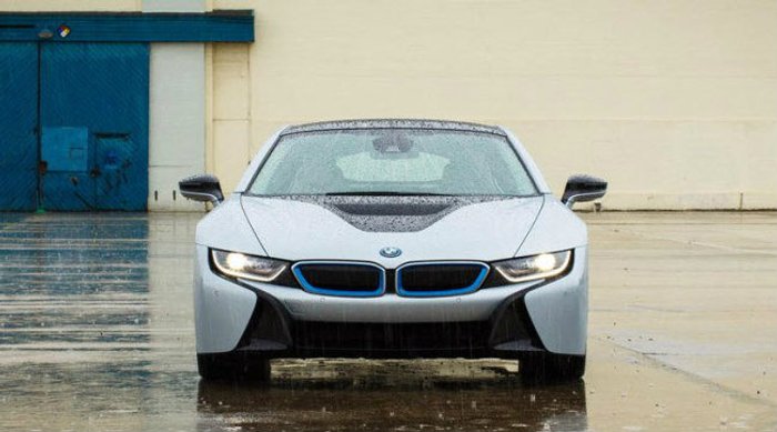 เผยโฉม BMW ปรับลุคใหม่ไฟหน้าเลเซอร์และไฟท้าย OLED สว่าง สวยคม