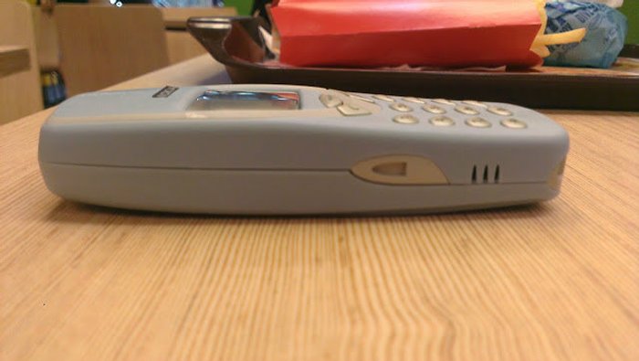 ลองจับเล่น(ย้อนวัย!!) Nokia 3310 ทนตัวพ่อ ลูกหลานยังทำไม่ได้เลย
