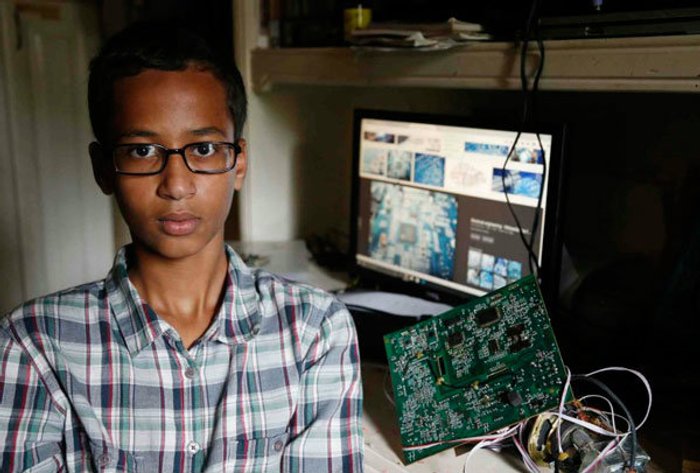 รู้หรือไม่? หนูน้อย Ahmed Mohamed คือใคร? เพราะอะไร Mark Zuckerberg ถึงอยากเจอ