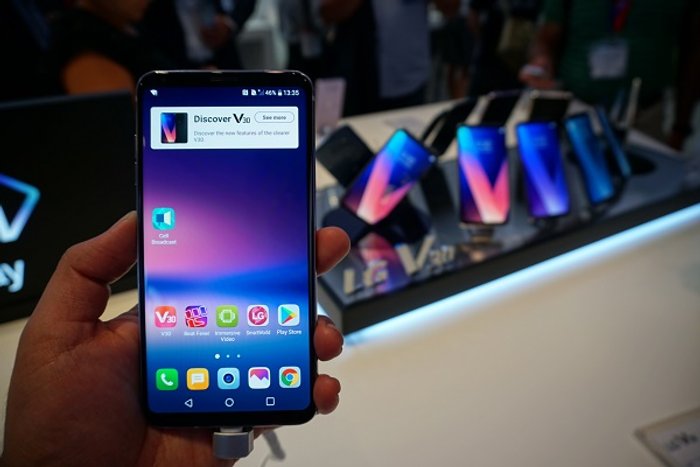 แบไต๋จับเครื่องจริง LG V30 ในงาน IFA 2017 ดีไซน์งาม สเปคเยี่ยม กล้องเทพ และ สั่นได้