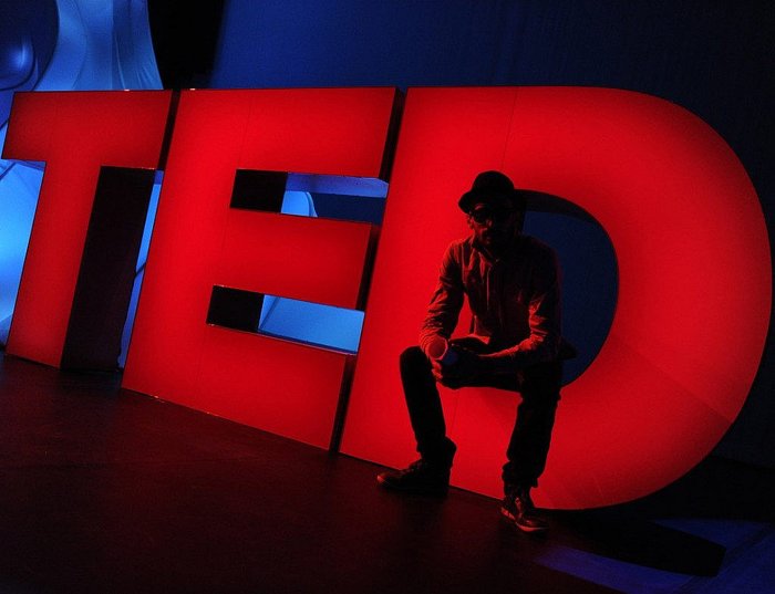 หลากเหตุผลดีๆ ที่คุณควรมีแอป TED Talk ติดเครื่อง