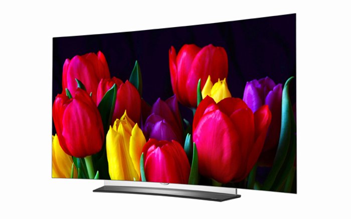 คมชัดทุกองศา เต็มตาทุกเฉดสีกับทีวีจอโค้ง LG OLED TV รุ่น C6T