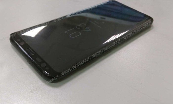 หลุดเครื่องจริงของ Samsung Galaxy S8 ระหว่างทดลองใส่กับฟิล์มกันรอย