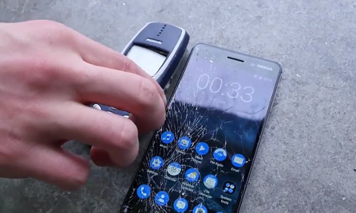 จัดหนักให้ดู DROP Test ระหว่าง Nokia 6 และ Nokia 3310