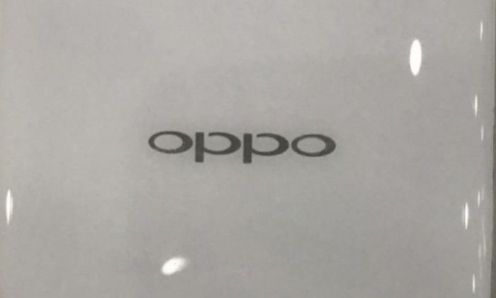 ชมภาพ "OPPO Find X" สีขาวที่สวยงามไม่แพ้สีม่วงและรุ่นแพงอย่าง ลัมโบกินี่