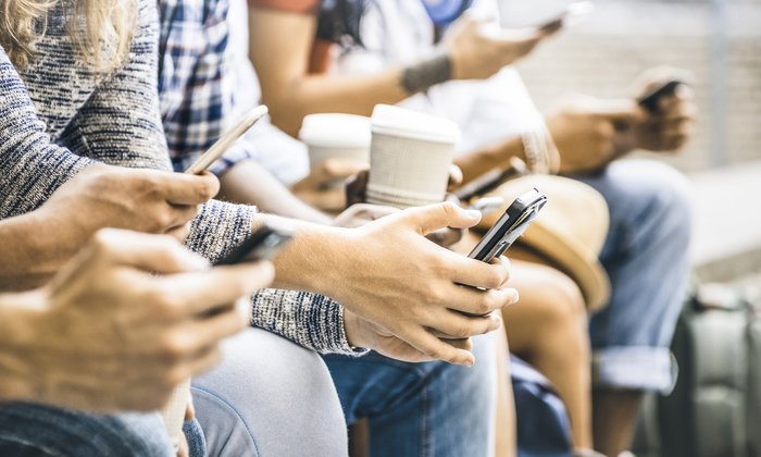 "Smartphone Syndrome" ภัยร้ายที่ทุกคนไม่ควรมองข้าม
