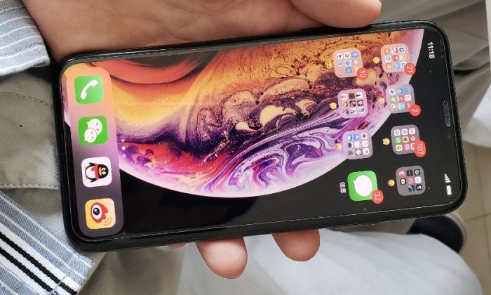 ดูกันชัดๆ! ภาพหลุดตัวเครื่อง iPhone Xs ก่อนเปิดตัวจริงคืนนี้