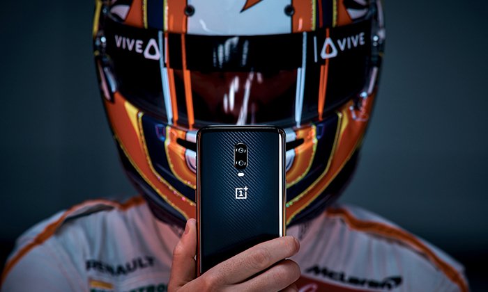 "OnePlus 6T McLaren Edition" เปิดราคาในประเทศไทยแล้วที่ 25,999 บาท
