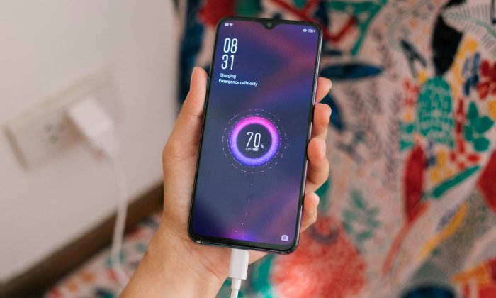 ชาร์จไว ไม่ต้องรอ! รีวิวจัดเต็ม 3 ทีเด็ด ล้ำสมัยจาก OPPO R17 Pro