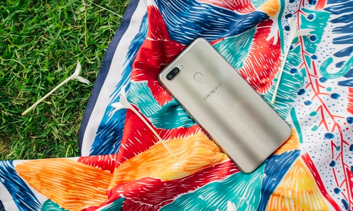 OPPO A7 กล้าท้า พาทัวร์ถนนพระอาทิตย์ ถ่ายรูปไม่ยั้งจนหมดวัน แบตยังเหลือ!
