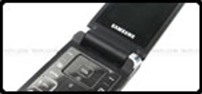 Samsung S3600 ฝาพับเรียบหรู งานประกอบเนี้ยบๆ