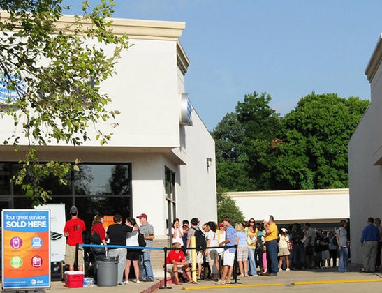 ผู้บริหารค่าย AT&T บอกเอง iPhone 5 เตรียมมาต้นเดือนตุลาคมนี้!