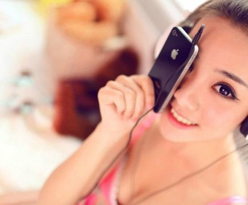 นักวิเคราะห์เผย iPhone เปิดตัว 2 รุ่น!!!