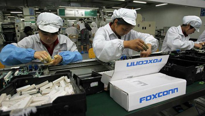 Foxconn ทุ่มเงินอีกพันล้านเหรียญเพื่ออัพเกรดโรงงานผลิต iPhone