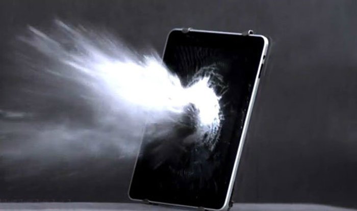 ตะลึง..นำ iPad ทดสอบกันกระสุนปืนได้