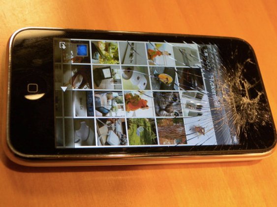Apple แก้ปัญหา iPhone ตกแตกได้แล้ว!