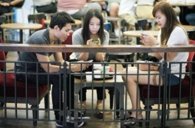 สงครามมือถือปะทุเปิดศึกแย่งลูกค้า "ทรูมูฟเอช"จัดหนักดันยอดโค้งท้าย