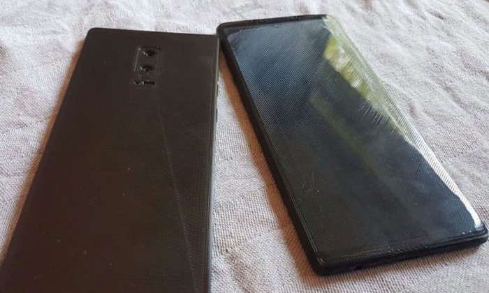 หลุด Samsung Galaxy Note 8 Dummy พร้อมกับระบบสแกนลายนิ้วที่หน้าจอ