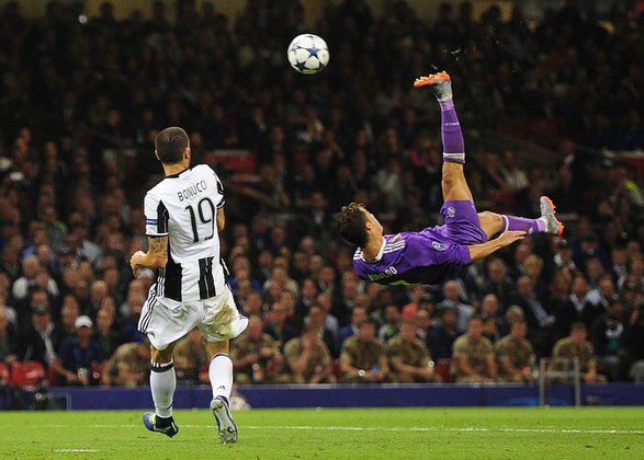 เว็บเถื่อนมีหนาว ฟุตบอล UEFA Champions League ฤดูกาลหน้าจะเริ่มถ่ายทอดสดผ่าน Facebook แล้ว