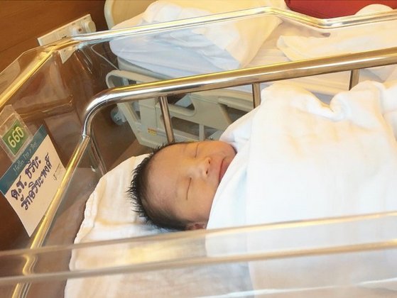 ชมภาพน่ารัก น้องต้นไม้ ลูกชายเจ้าหญิงไอที ซี ฉัตรปวีณ์