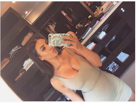 เปิด IG เซเลบฯ "คิม" คาร์เดเชียน เวสต์ สาวออนไลน์ที่มีคนสนใจตามถึง 75.4 ล้านคน