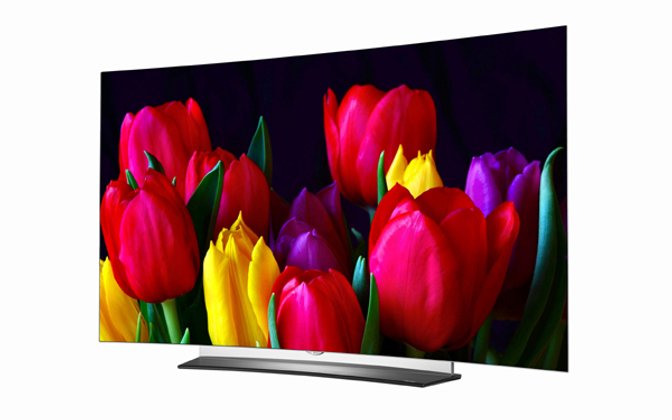 คมชัดทุกองศา เต็มตาทุกเฉดสีกับทีวีจอโค้ง LG OLED TV รุ่น C6T