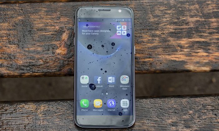 ลือ Samsung Galaxy S8 จะไม่ใช้จอ 4K และมีปุ่ม AI Button