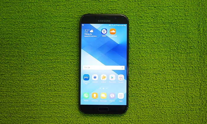 รีวิว Samsung Galaxy A7 2017 รุ่นกลางออฟชั่นเยอะสู้เรือธงได้สบาย