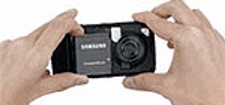 พีวิว Samsung M8800 Pixon