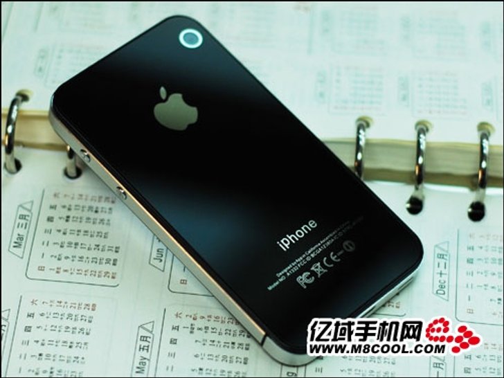 iPhone 4 จีนราคาตกไม่ถึง 3,000 บาทแล้ว!
