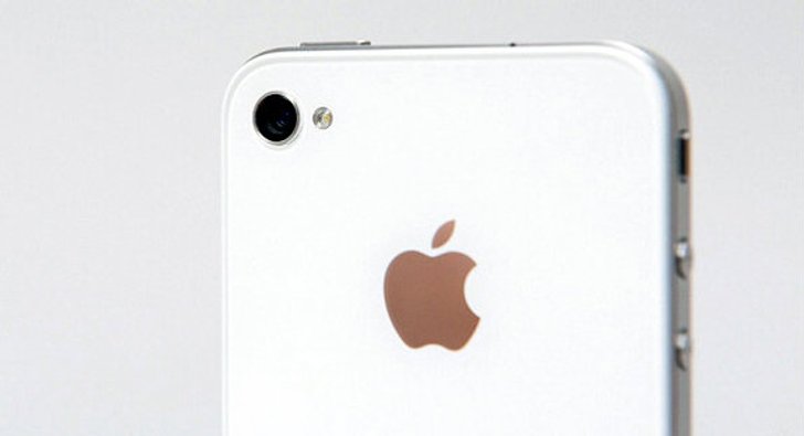 เกาะกระแส iPhone 4 สีขาวในไทย! เปิดจองถึงสิ้นเดือน, รับเครื่องกลางเดือนหน้า!
