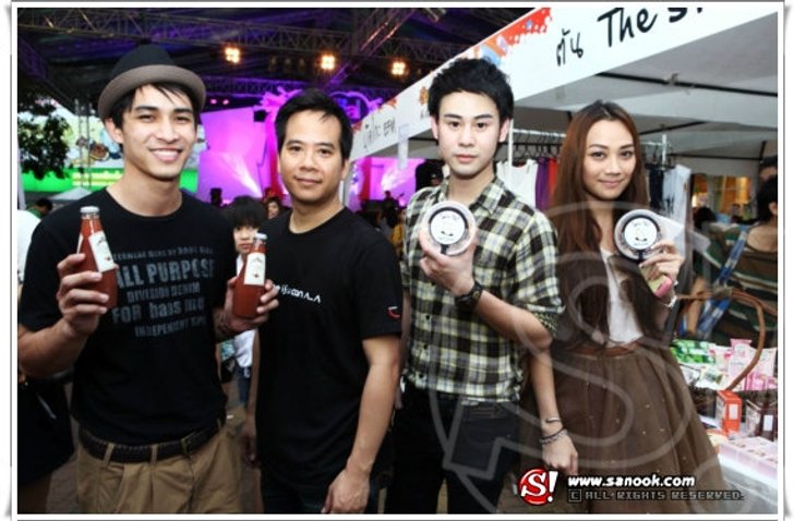 แฮปปี้รวมพลคนโซเชียล รวมคนดังมากมายที่งาน Social Festival
