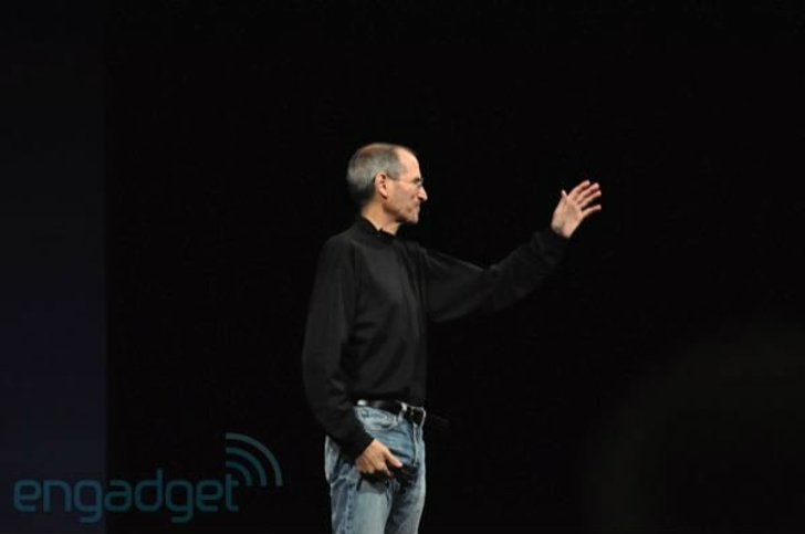 ทำความรู้จัก Steven Paul Jobs ผู้กลายเป็นอดีต CEO Apple