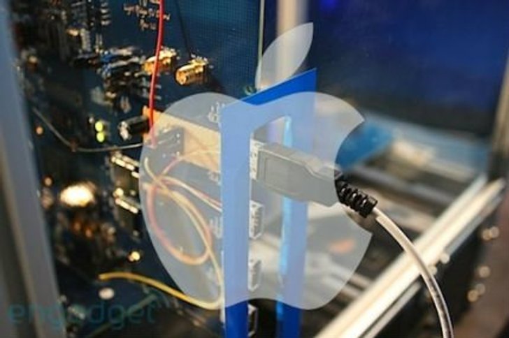 Apple จ่อเปิดตัว USB ความเร็วสูง Light Peak ใน MacBook Pro ล็อตใหม่?
