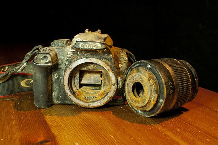 Canon EOS 1000D ตกทะเลหายไปร่วมปี กลับมาเจอเจ้าของได้อีกครั้งด้วย Google+!