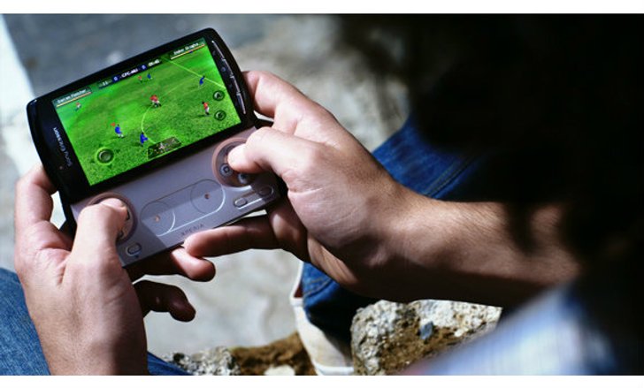 เต็มที่กับ Sony Ericsson Xperia PLAY!