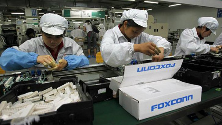 Foxconn ทุ่มเงินอีกพันล้านเหรียญเพื่ออัพเกรดโรงงานผลิต iPhone
