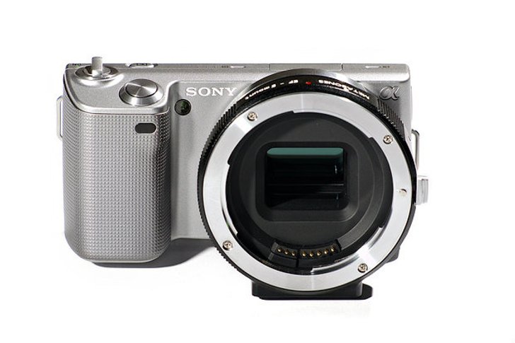 อแดปเตอร์สำหรับกล้อง Sony NEX เอาไว้ใช้กับเลนส์ Canon แบบปรับรูรับแสงได้