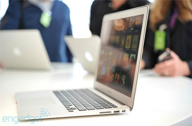 Apple MacBook Air 13 นิ้วสำหรับการศึกษาในราคา $999
