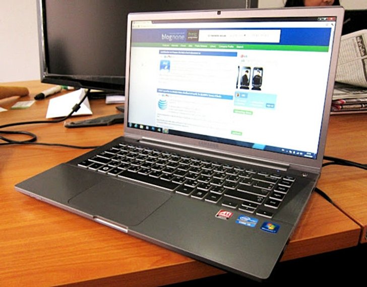 มินิรีวิว Samsung Series 7 CHRONOS