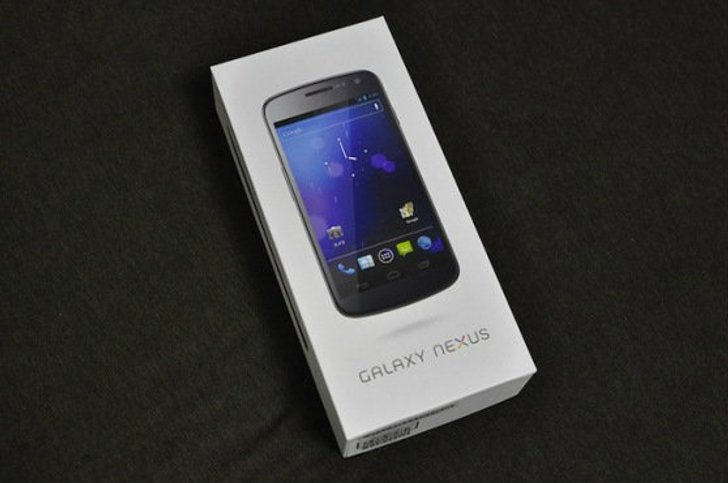 Apple ใช้อำนาจมืดสั่งร้านค้าห้ามขาย Galaxy Nexus และ Tab
