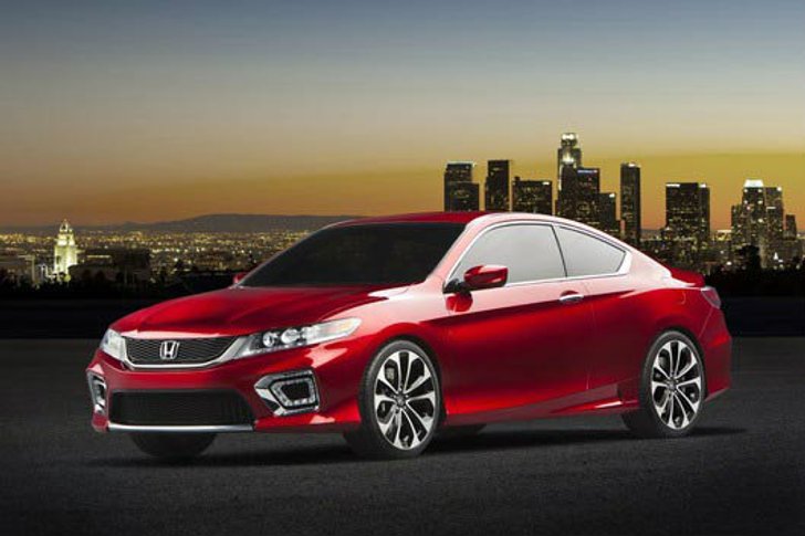 Honda Accord 2013 จะเป็นรถคันแรก ที่มาพร้อมกับระบบ HondaLink ควบคุมด้วย iPhone, Android!