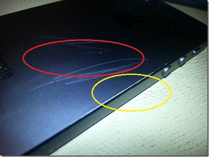 ปัญหาใหม่ของ iPhone 5 เคสด้านหลังเป็นรอยง่าย