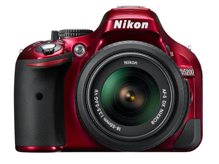 "นิคอนเปิดตัวกล้องดิจิตอล SLR รุ่นใหม่ล่าสุด D5200"