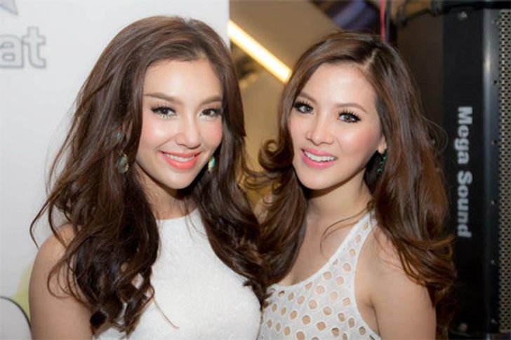 ใบเฟิร์น พิมพ์ชนก&เบลล่า ราณี งานเปิดตัว "WeChangWeChat"