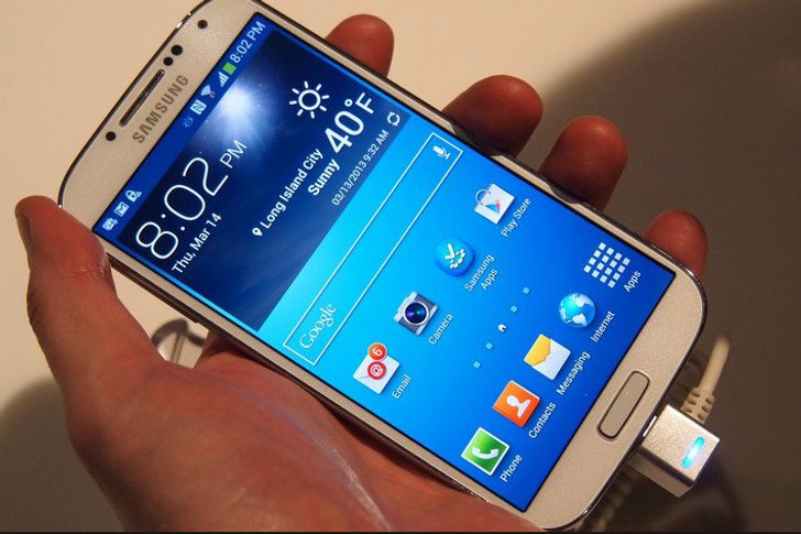 Samsung เคาะราคา Galaxy S4 แล้ววันนี้