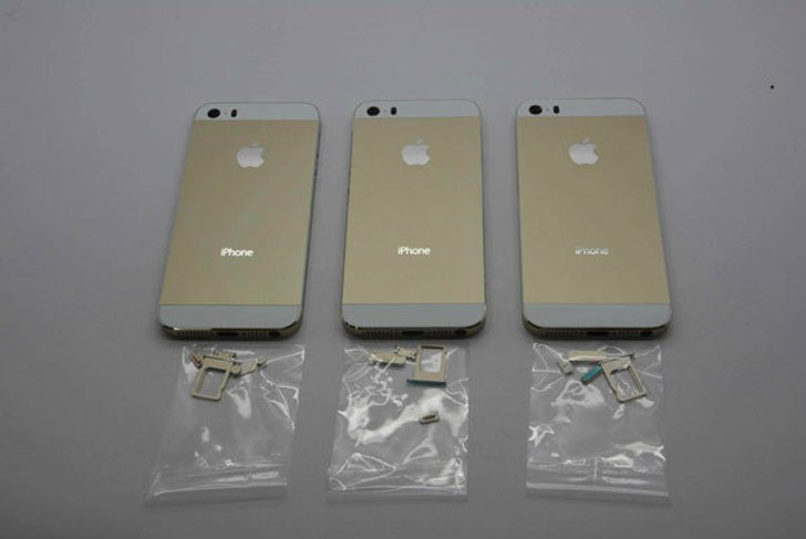 ภาพ iPhone 5S สีทอง Champagne Gold แบบชัดๆ มาแล้ว !