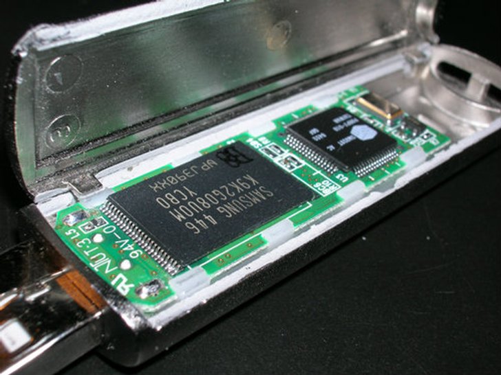 มากู้ชีพ Flash Drive ของเรากันดีกว่า